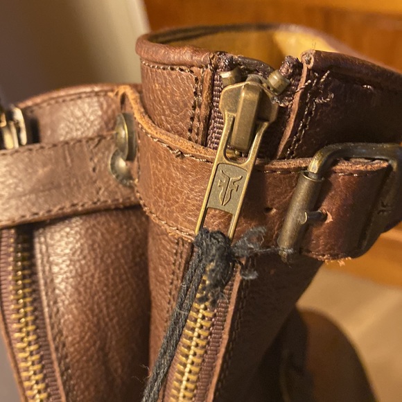 Frye Women's Veronica Back Zip Short Boots - Picture 7 of 11